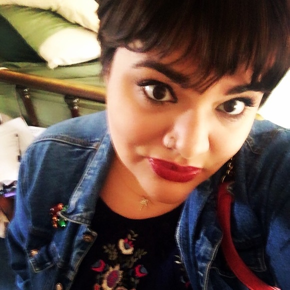 💕💋🕶Meet your posher!!💋👜💕👠 - Picture 2 of 4